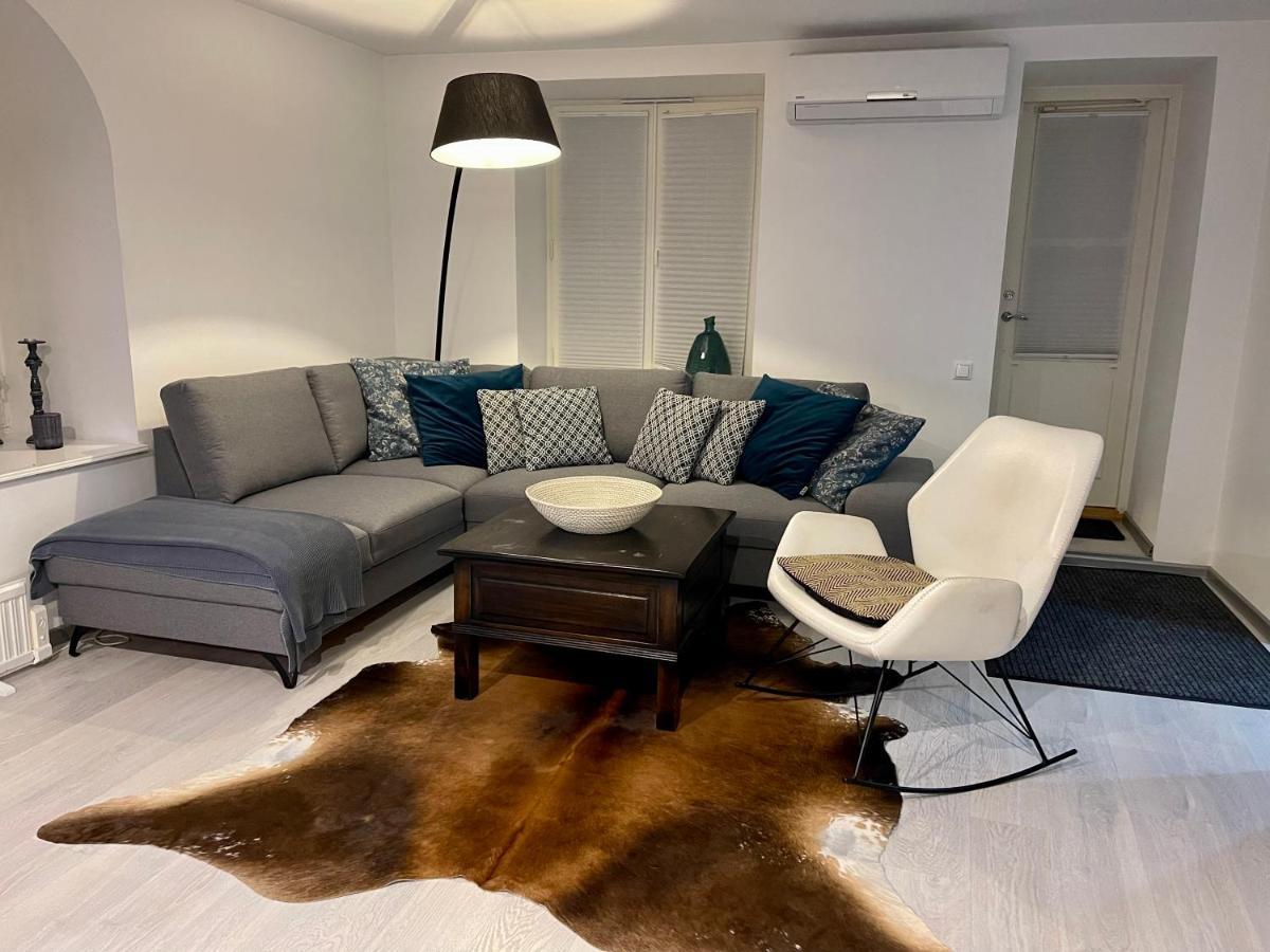 Luxury Penthouse With Terrace & Sauna In Old Town Ταλίν Εξωτερικό φωτογραφία