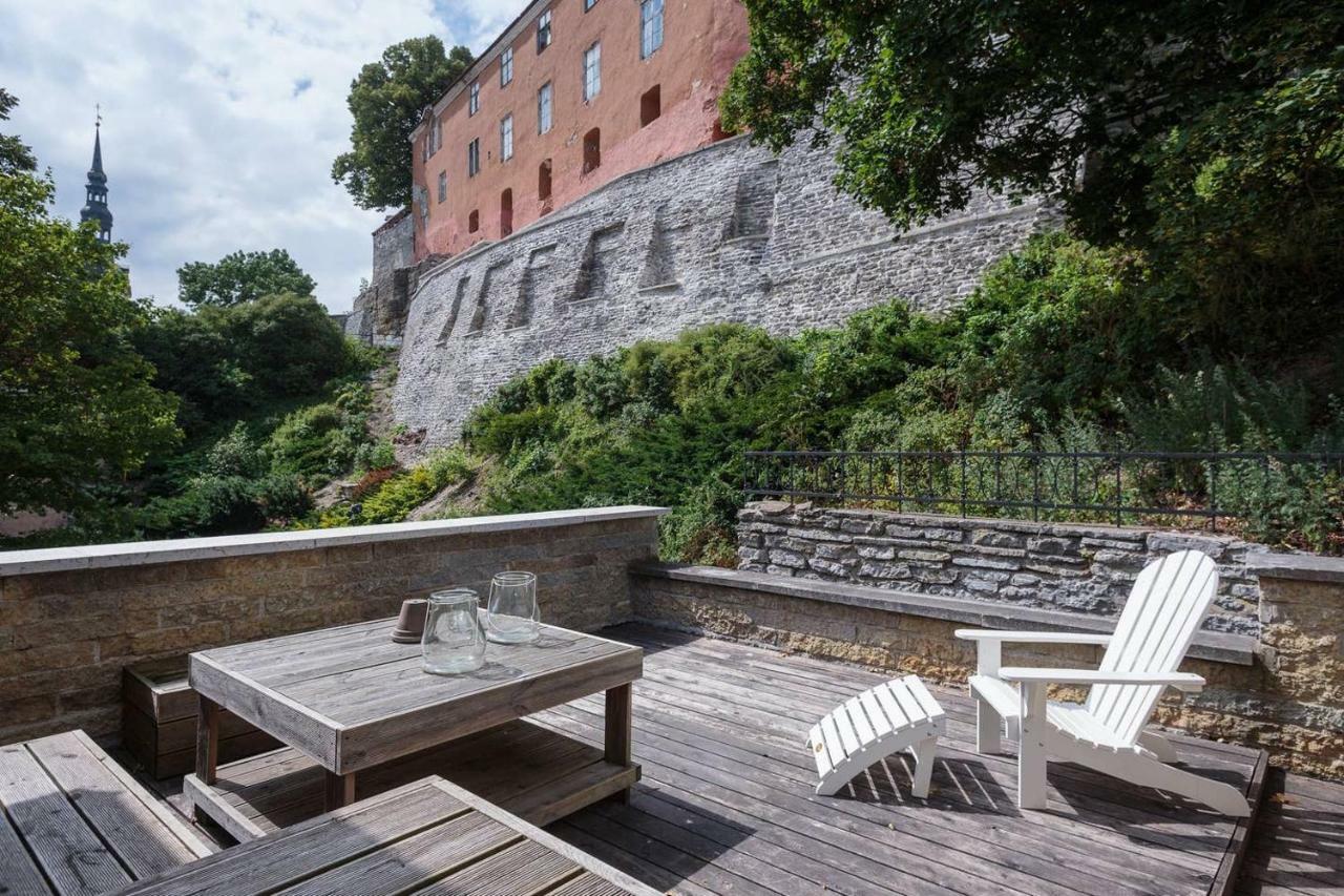 Luxury Penthouse With Terrace & Sauna In Old Town Ταλίν Εξωτερικό φωτογραφία