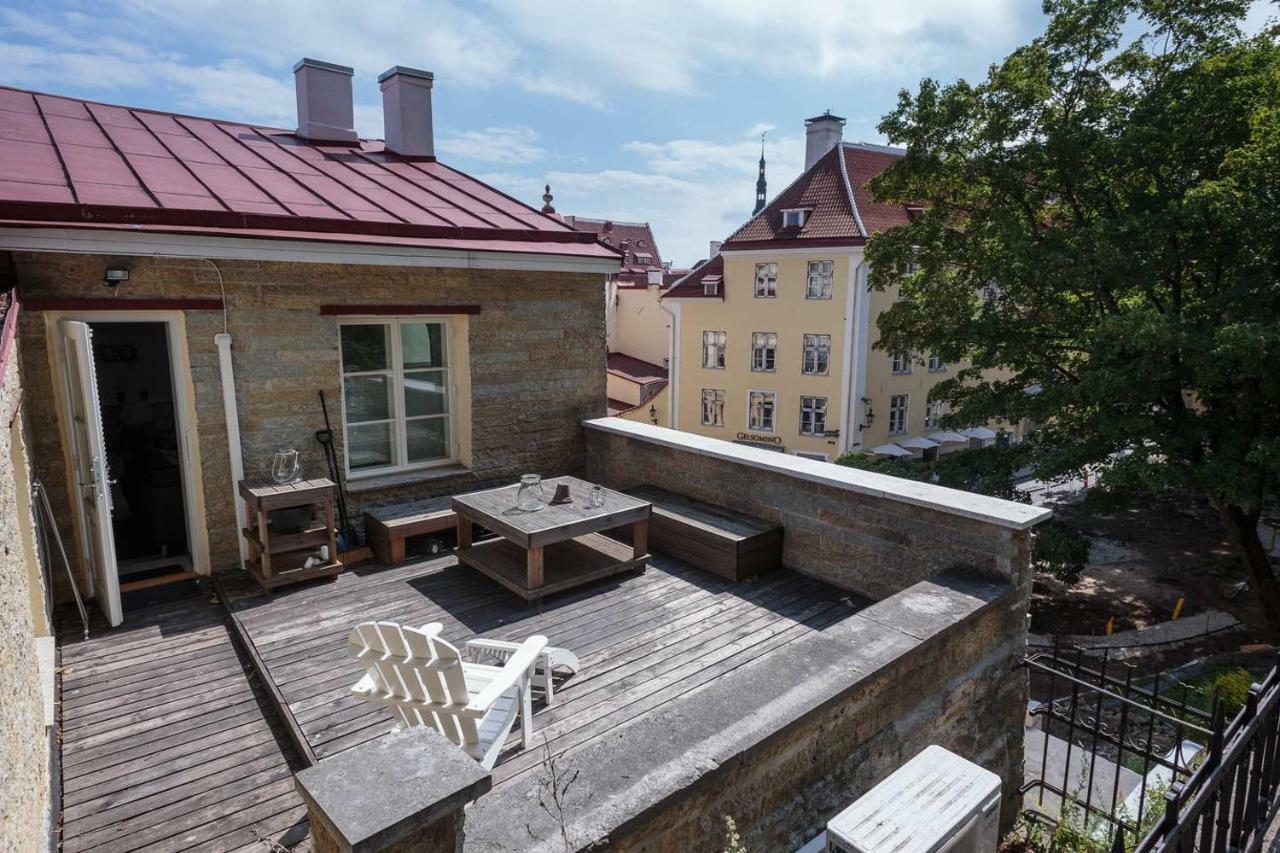 Luxury Penthouse With Terrace & Sauna In Old Town Ταλίν Εξωτερικό φωτογραφία